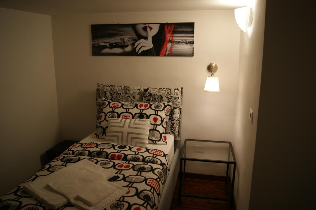 Astoria Suite Σαλέρνο Εξωτερικό φωτογραφία