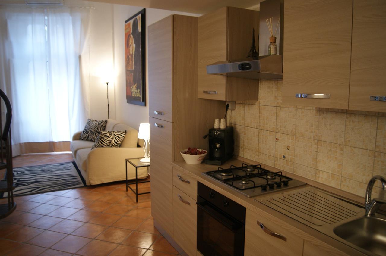 Astoria Suite Σαλέρνο Εξωτερικό φωτογραφία